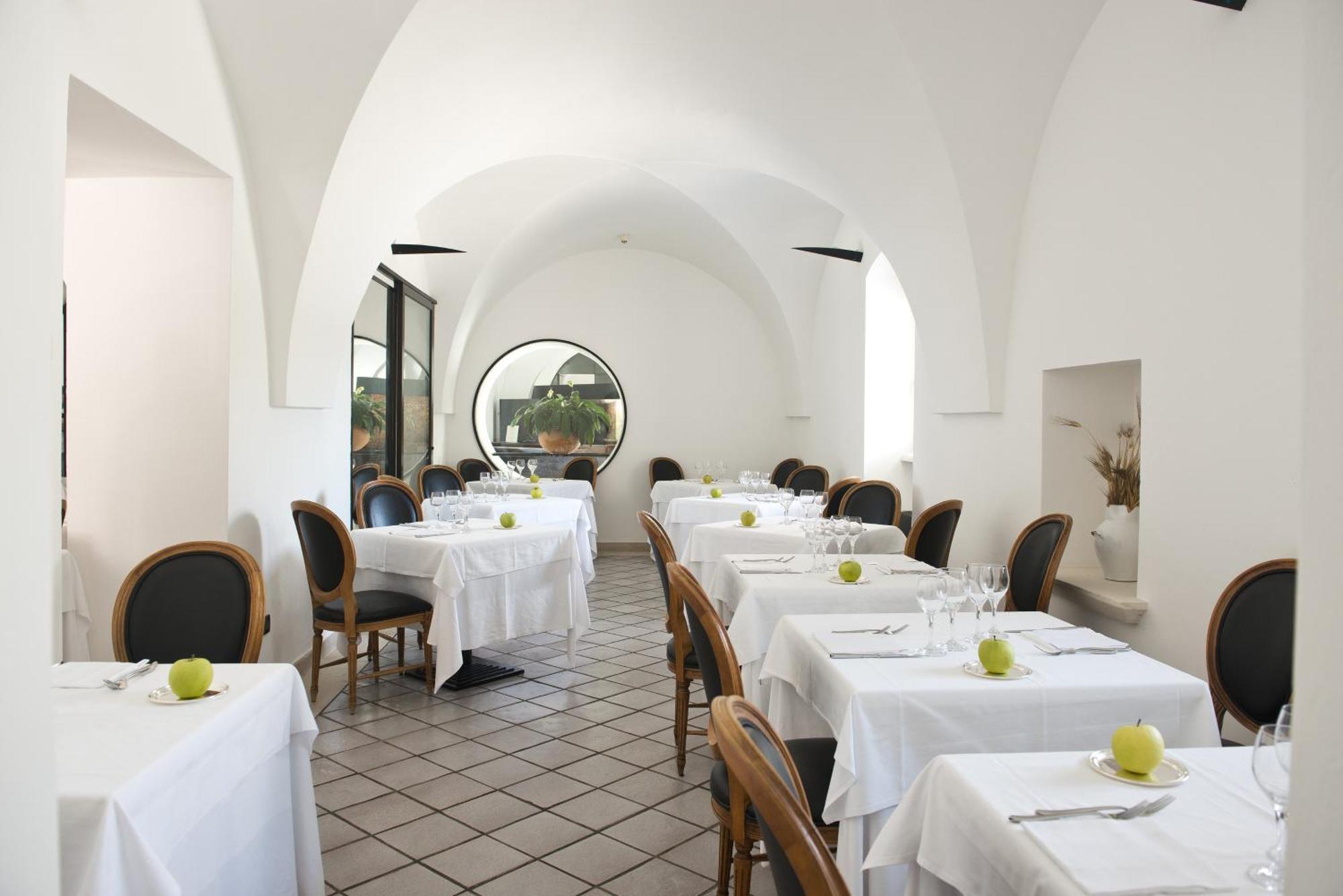 Grand Hotel Masseria Santa Lucia Ostuni Exteriör bild