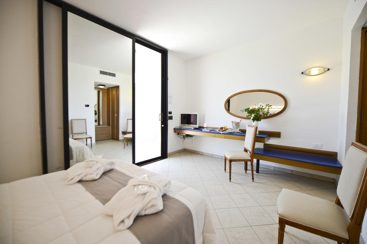 Grand Hotel Masseria Santa Lucia Ostuni Exteriör bild